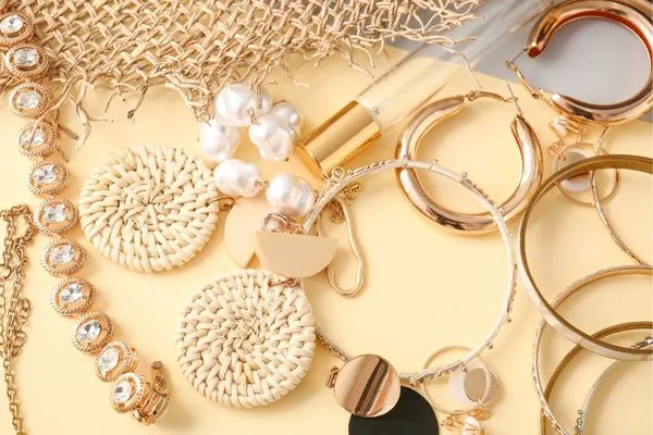 Essential Seasonal Accessories to Elevate Your Style